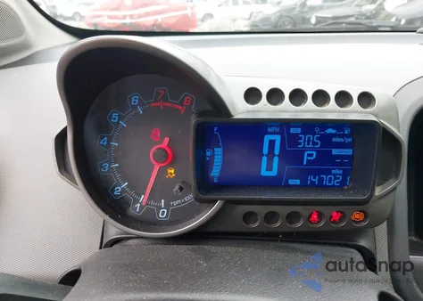 2013 Chevrolet Sonic Ls Auto z USA, uszkodzony, nr VIN 1G1JA5SH7D4221376